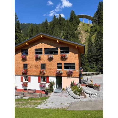 Haus Waldegg 84