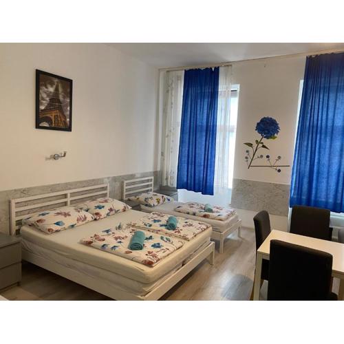Heino Apartments