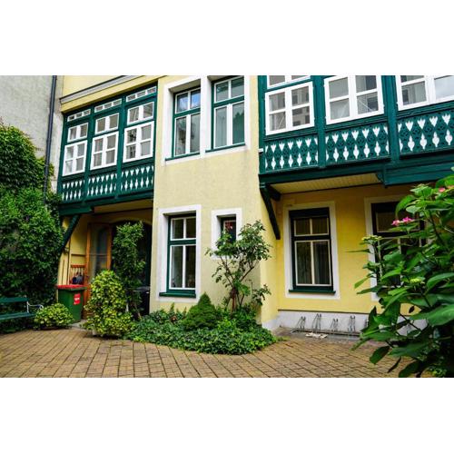 Heritage Apartments in Historical Musician Residence of Josef Klein