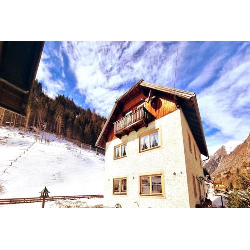 Holiday Home Muhr near Ski Slopes