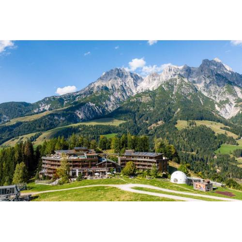 Holzhotel Forsthofalm