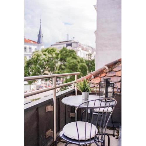 HOME1 - Josefstadt Apartments
