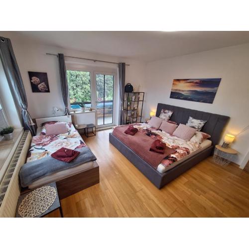 HomeW4 - Rosen Apartment