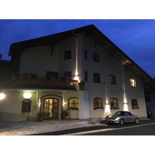 Hotel Alpin