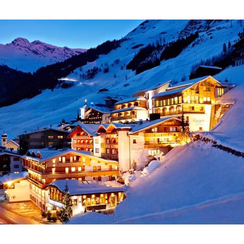 Hotel Berghof Crystal Spa & Sports