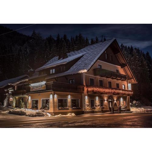 Hotel-Gasthof Strasswirt