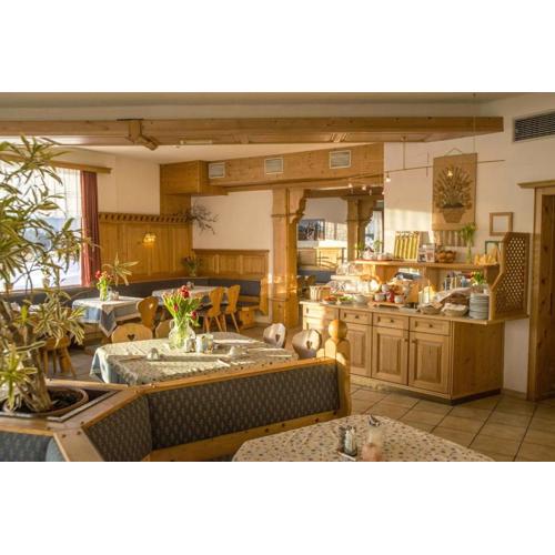 Hotel Pension Sonnenuhr