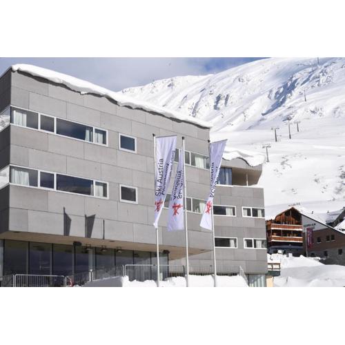 Hotel Ski Austria St.Christoph a.A.