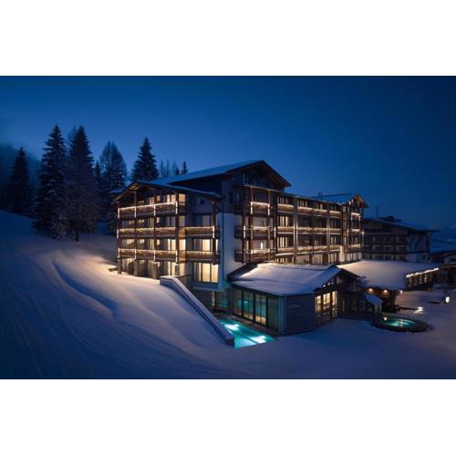 Hotel Wulfenia 4S - Adults Only