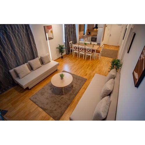Innsbruck East Side Apartment I Free Street Parking