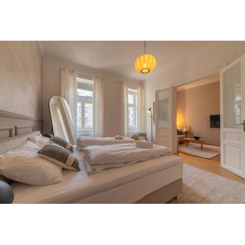 josef's home I Urban Living I Premium Apartment 02