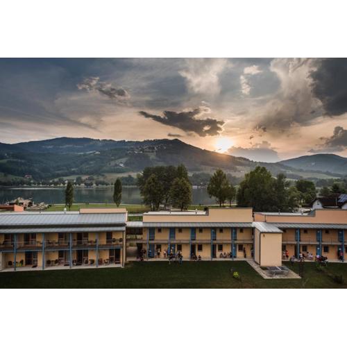 JUFA Hotel Stubenbergsee