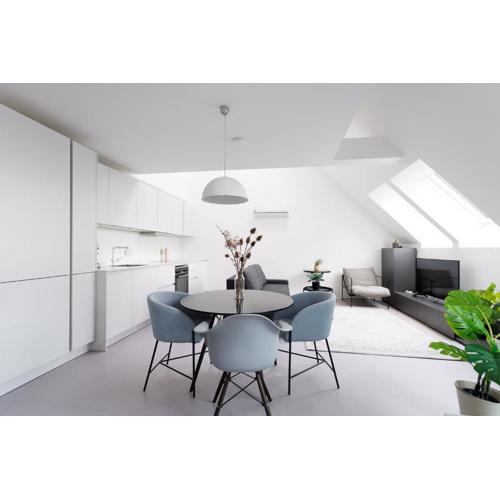 Julius 23 - Cozy Stay Only 5 Mins to City Center