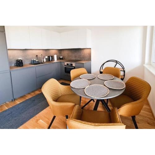Lake View Suite