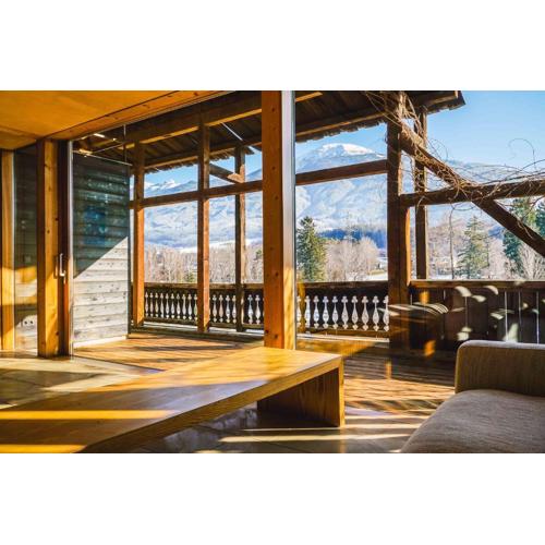 Lansersee Lake Chalet