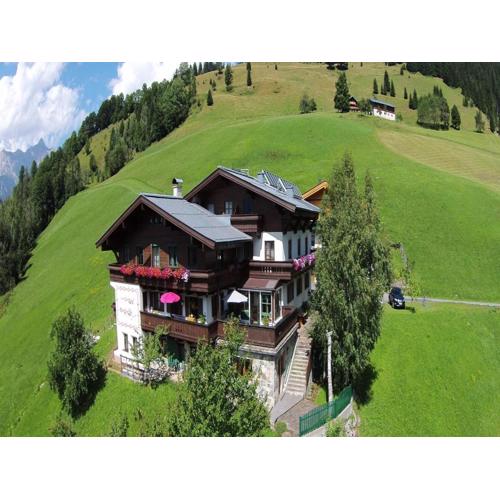 Large Apartment in Maria Alm with Terrace