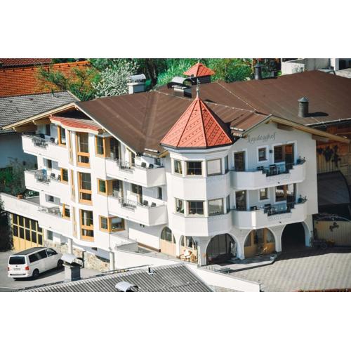 LAUDEGGHOF Ladis