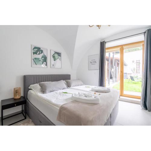 Live Work Relax in Wachau - 60m2 Perfect for Any Occasion with Garden