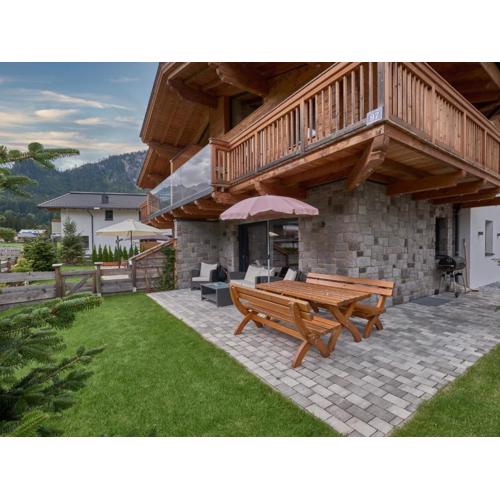 Lodge Elise