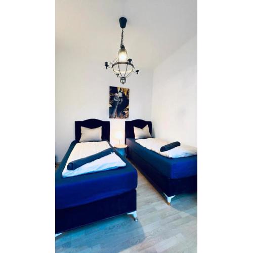 Lovely 2BR for 5P Peaceful & Central Stay