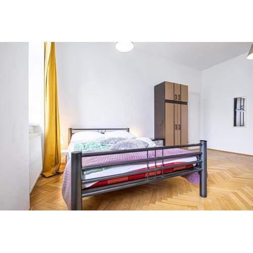 Lovely 4BR shared Apt, Garden by Lorenz Böhler & Danube