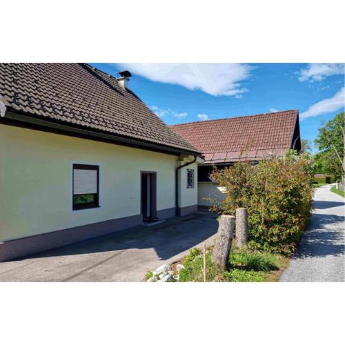 Lovely Apartment In Strau With Wifi
