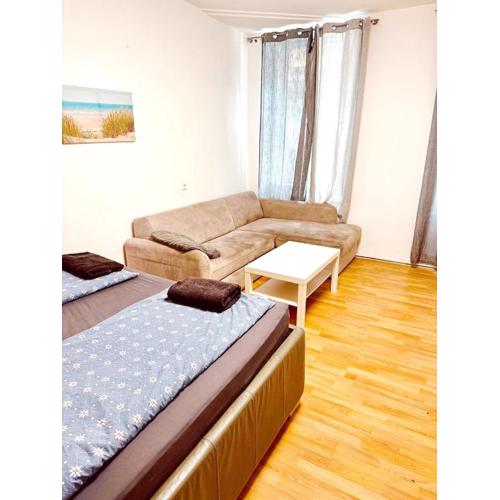Lovely Rooms in Märzstraße Area MZ10