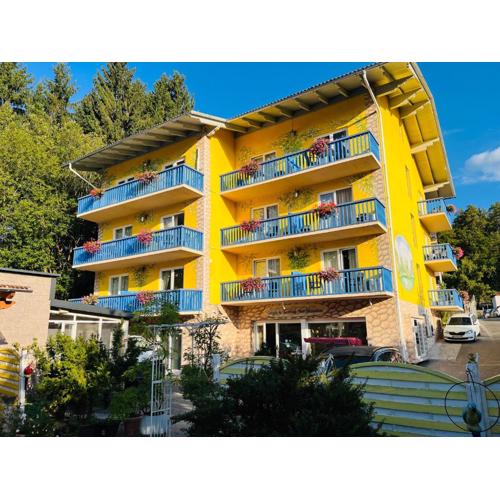 Loving Hut Pension & Restaurant