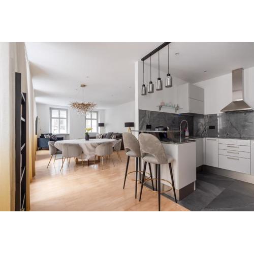 Luxuriöses Apartment mitten im Zentrum in Ruhelage mit AC