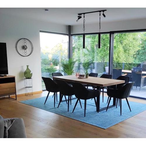 Luxuriöses Penthouse mit Blick auf die UNO-City und dem Kaiserwasser. 3Schlafzimmer, 2 Bäder, privat Lift ins Apartment
