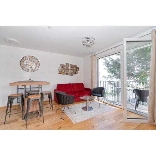 Luxurious apartment with big balcony near city center