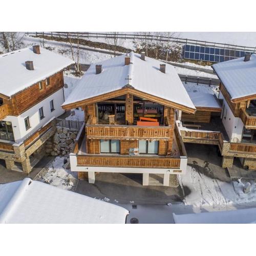 Luxury Chalet with Ski Access