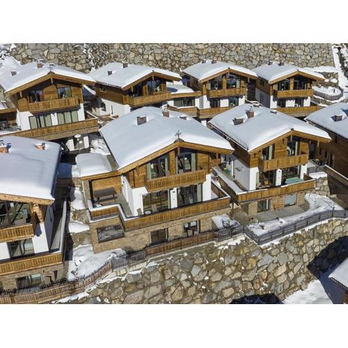 Luxury Chalet with Views and Sauna