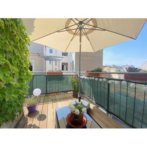 Magic Vienna Balcony Apartment
