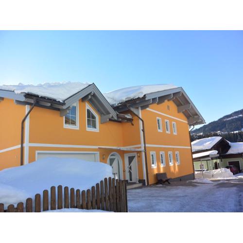 Mansion in Goldegg near Ski Lift