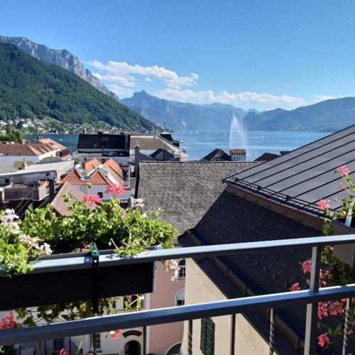 Marktplatz Traunsee LAKE View