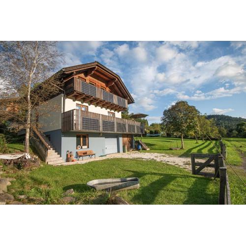 mirnockAHOI - familienfreundliches Ferienhaus für 4 Erwachsene, maritimes Bergerlebnis, Panoramablick von Terrasse und Balkon, Carinthia, Millstättersee