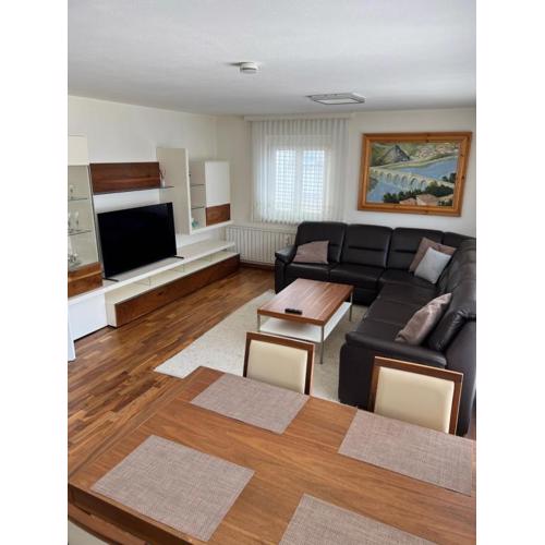 Modern apartment in a top location and free Parking