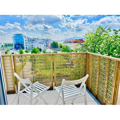 Modern Apartment with Balcony near Vienna