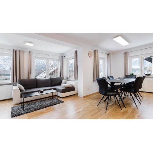 Moderne Ferienwohnung mit Bergblick
