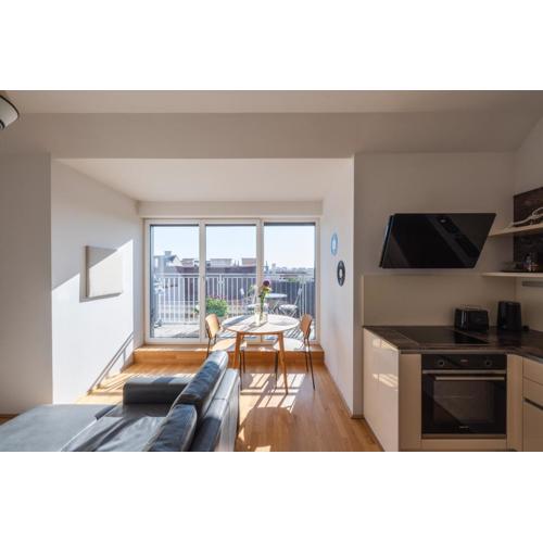 Modernes Dachgeschoss-Apartment mit Balkon in Wien - Nähe Westbahnhof