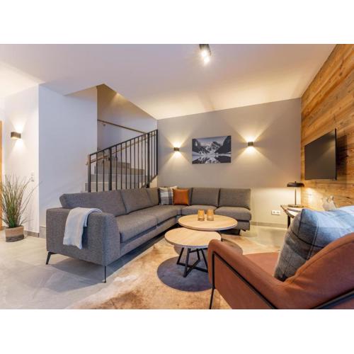Mountain Chalet Chapeau