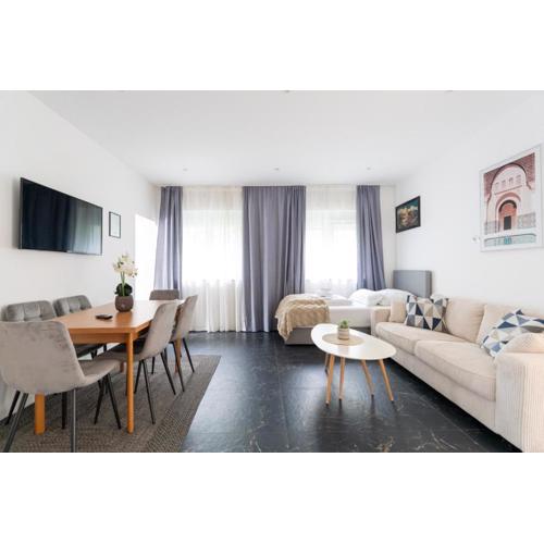 Near Vienna - 60m2 - 6 Guests - Self Check-in - Parking