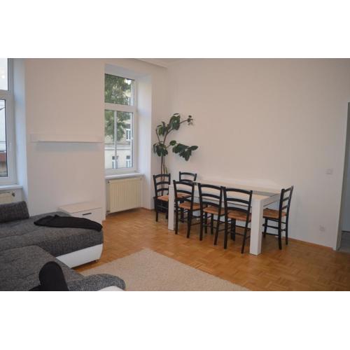 Nette Altbauwohnung nur 10 min von der City