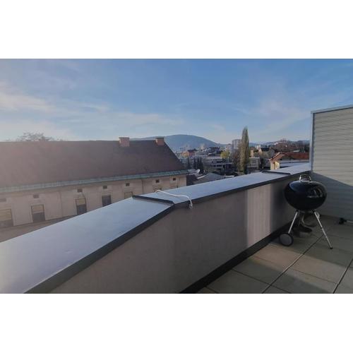 Neubau mit Terrasse - Sonne 10 bis 20 Uhr