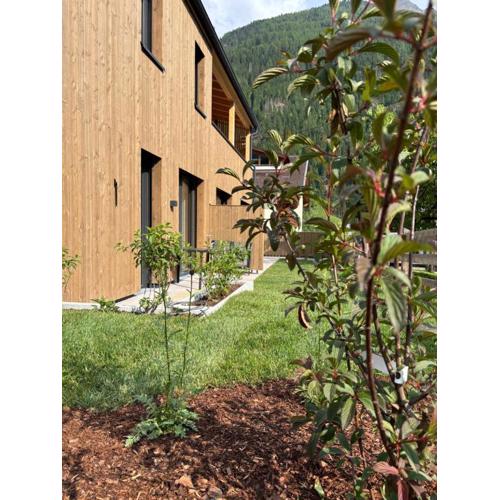 NEW OPENING "Frechdax - Apartments Stubai" Unique Apartments, near BUS STOP & GROCERY STORE, inkl STUBAI SUPERCARD