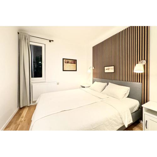 Newly Renovated Apartment at Yppenplatz