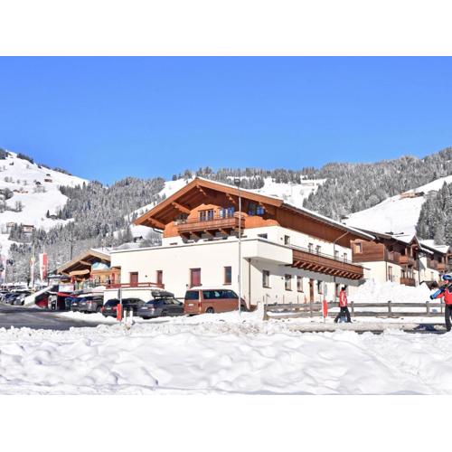 Next to the ski lift A 4