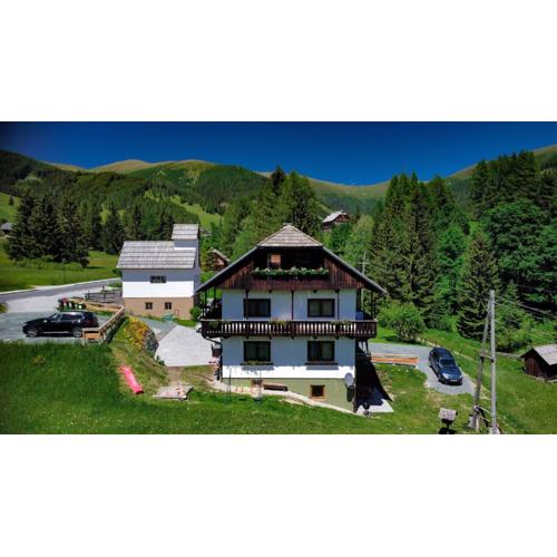 Nockalm Cottage