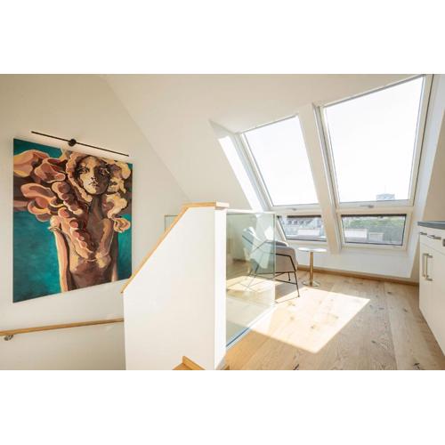 OrestaLiving - Penthouse with designer renovation